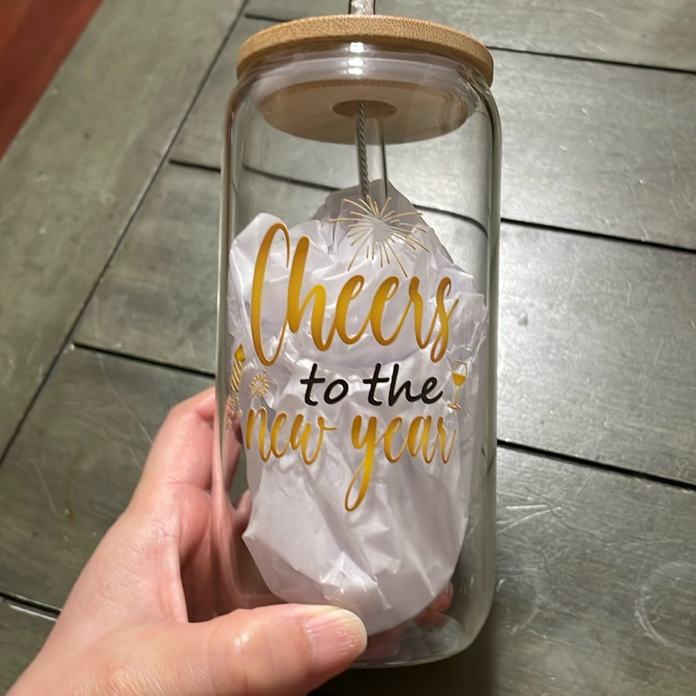 Glass cup